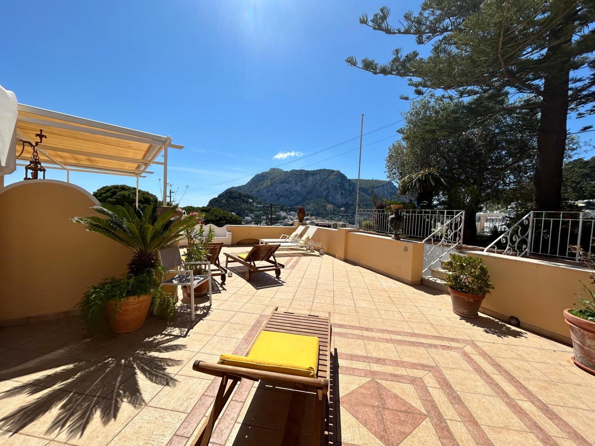 Private Sea View Con Terrazza E Giardino Apartamento *